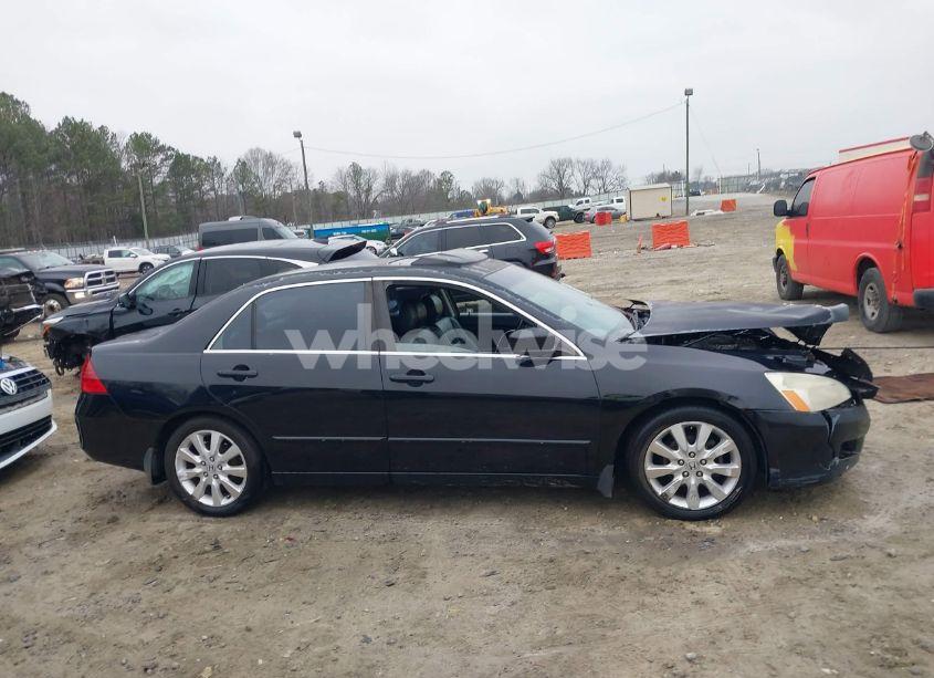 Photo 13 of 2007 Honda Accord 3.0 EX (VIN 1HGCM66877A087998)