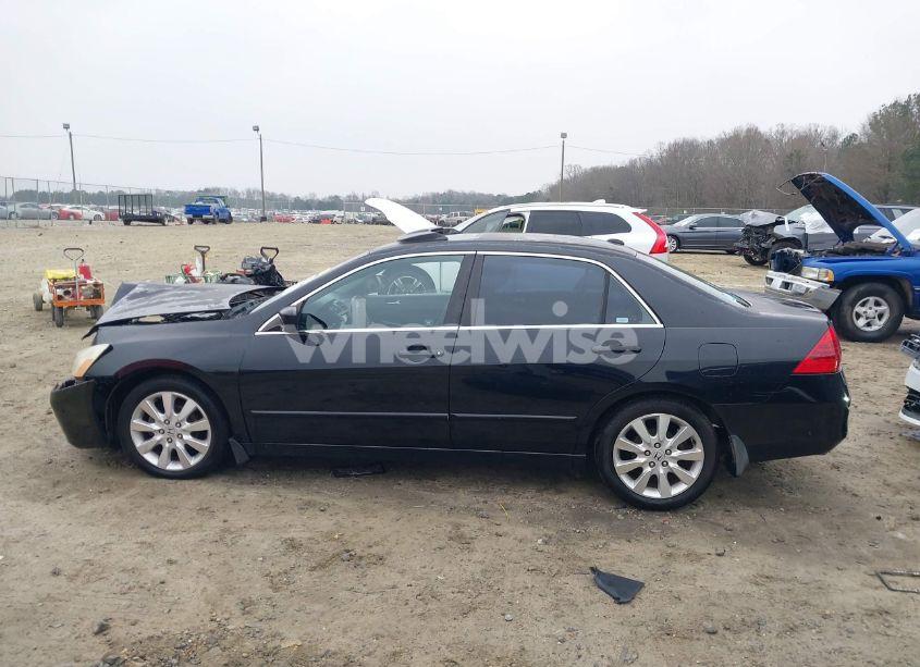 Photo 14 of 2007 Honda Accord 3.0 EX (VIN 1HGCM66877A087998)