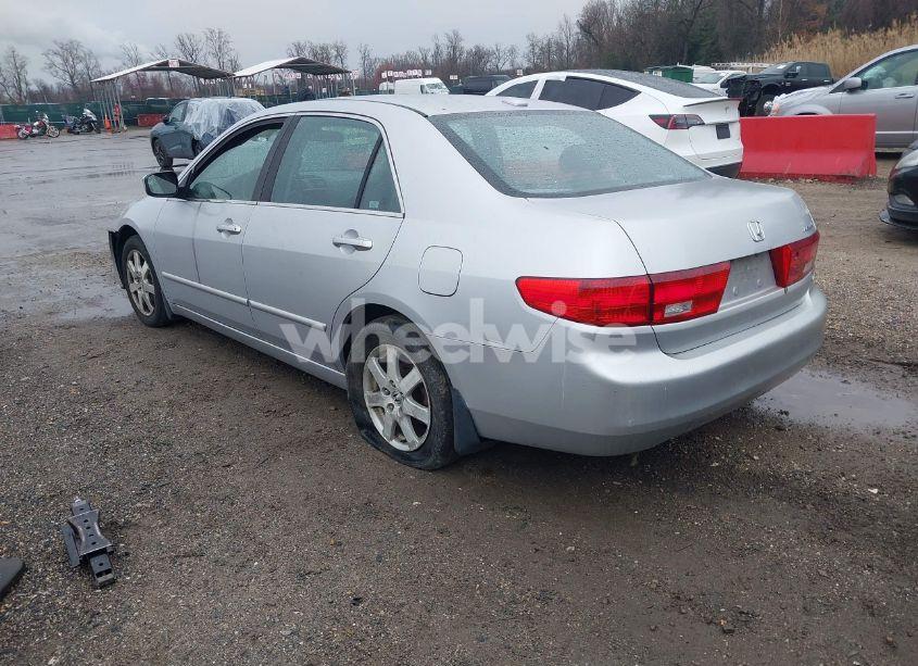 Photo 3 of 2005 Honda Accord 3.0 EX (VIN 1HGCM66885A019027)