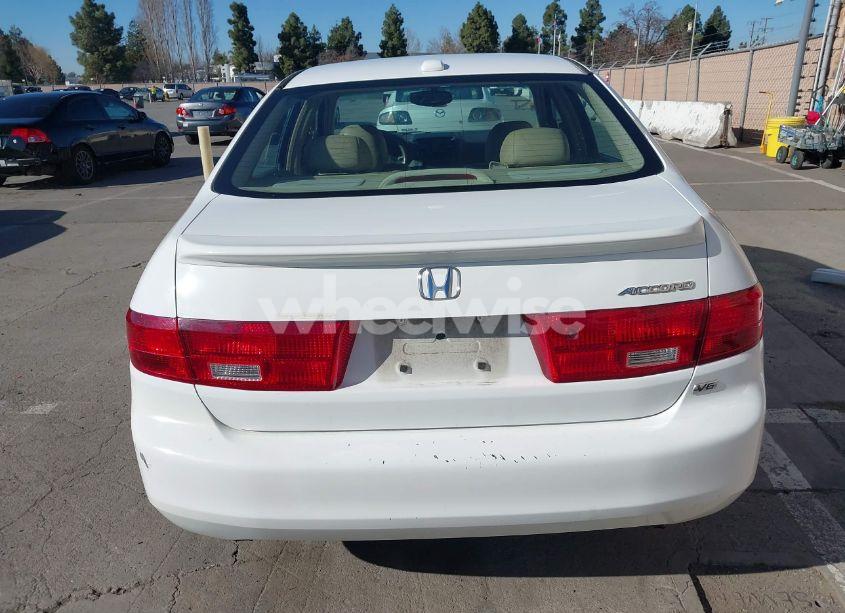 Photo 17 of 2005 Honda Accord 3.0 EX (VIN 1HGCM66885A027855)