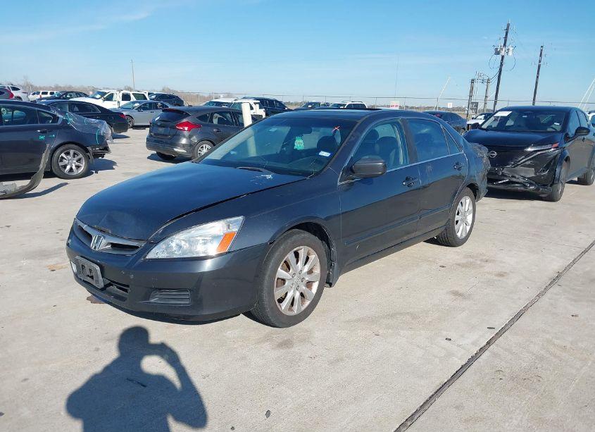 Photo 2 of 2006 Honda Accord 3.0 EX (VIN 1HGCM66886A049470)