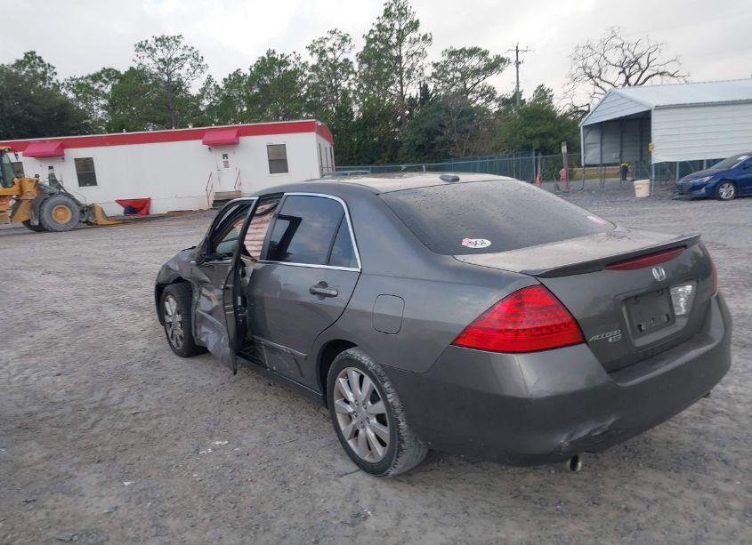 Photo 3 of 2006 Honda Accord 3.0 EX (VIN 1HGCM66886A060811)