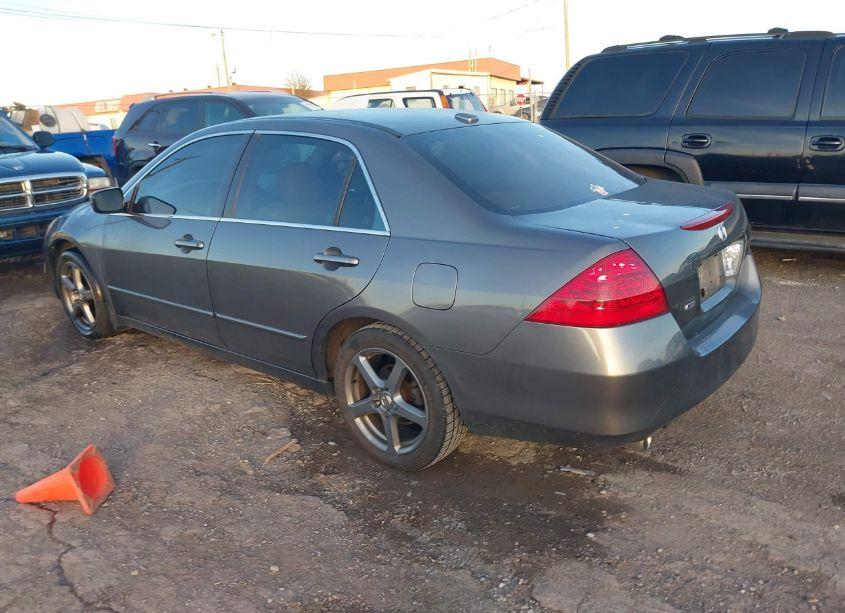 Photo 3 of 2006 Honda Accord SDN EX-L V6 WITH NAVI (VIN 1HGCM66886A063076)