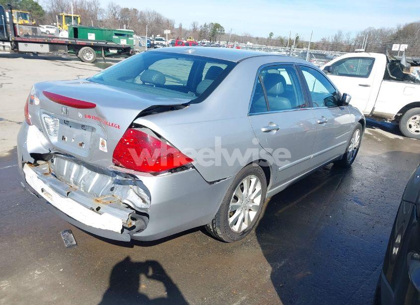 Photo 4 of 2006 Honda Accord 3.0 EX (VIN 1HGCM66886A064793)