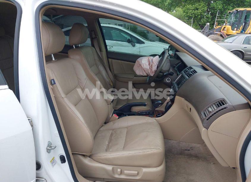 Photo 5 of 2006 Honda Accord 3.0 EX (VIN 1HGCM66886A071999)