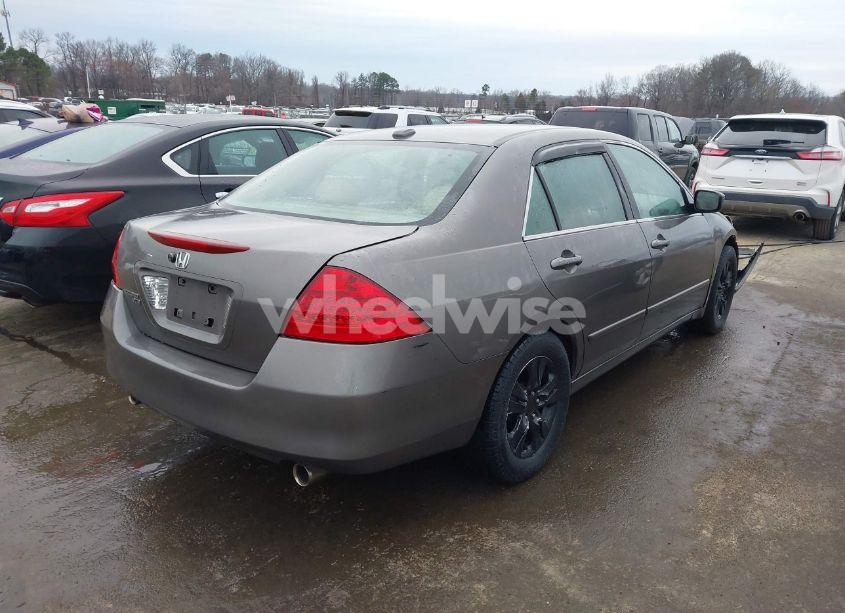 Photo 4 of 2007 Honda Accord 3.0 EX (VIN 1HGCM66887A026756)