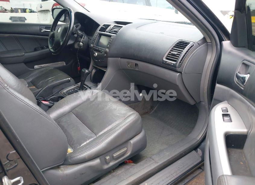Photo 5 of 2004 Honda Accord 3.0 EX (VIN 1HGCM66894A064752)
