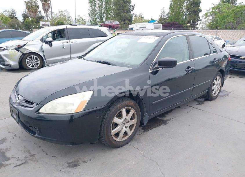 Photo 2 of 2005 Honda Accord 3.0 EX (VIN 1HGCM66895A024334)