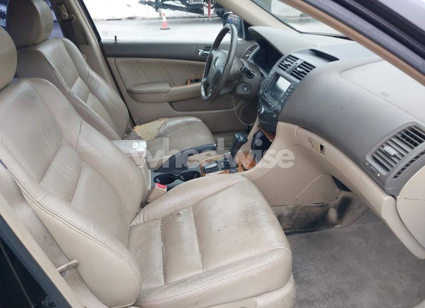 Photo 5 of 2005 Honda Accord 3.0 EX (VIN 1HGCM66895A024334)