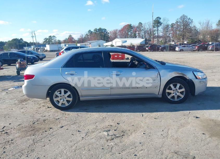 Photo 13 of 2005 Honda Accord 3.0 EX (VIN 1HGCM66895A062386)