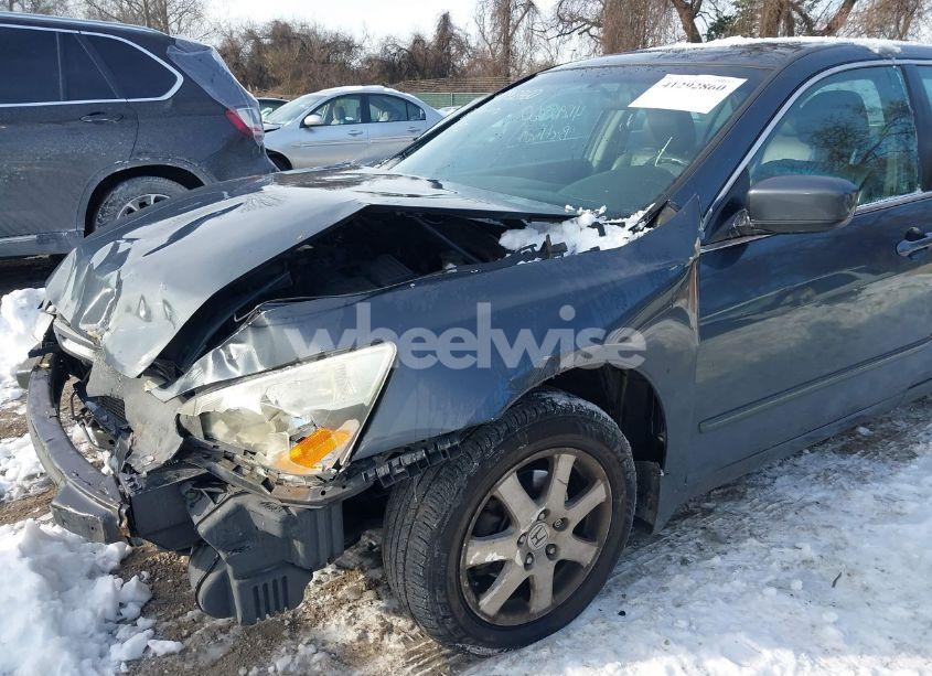 Photo 13 of 2005 Honda Accord 3.0 EX (VIN 1HGCM66895A071928)