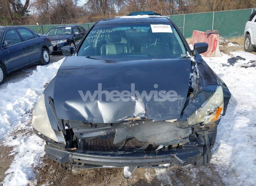 Photo 6 of 2005 Honda Accord 3.0 EX (VIN 1HGCM66895A071928)
