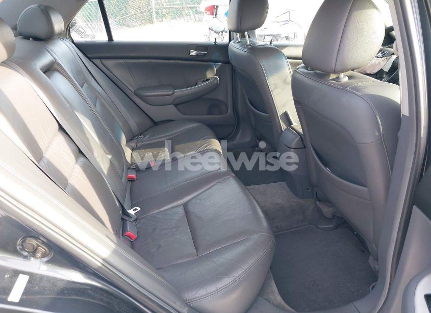 Photo 8 of 2005 Honda Accord 3.0 EX (VIN 1HGCM66895A071928)