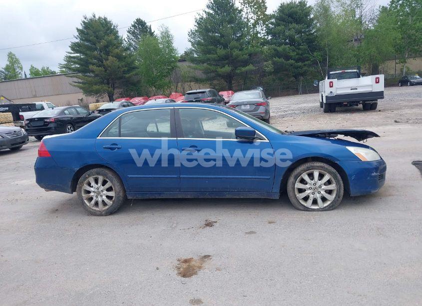 Photo 13 of 2006 Honda Accord 3.0 EX (VIN 1HGCM66896A058940)