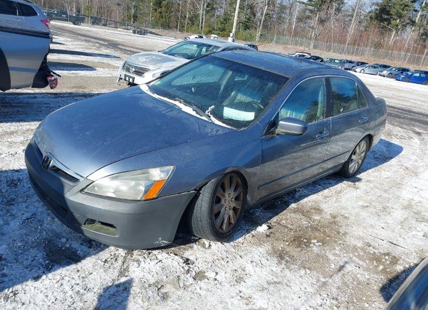 Photo 2 of 2007 Honda Accord 3.0 EX (VIN 1HGCM66897A064383)