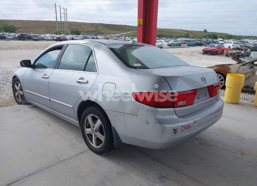 Photo 3 of 2005 Honda Accord 3.0 EX (VIN 1HGCM668X5A009454)