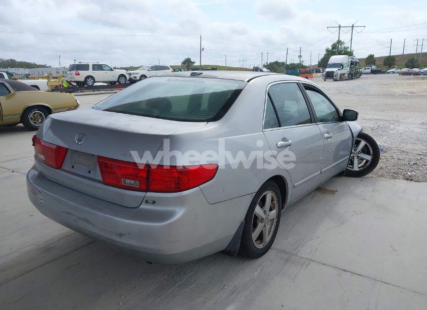Photo 4 of 2005 Honda Accord 3.0 EX (VIN 1HGCM668X5A009454)