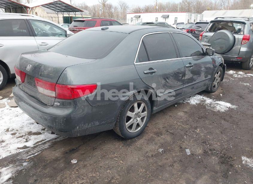 Photo 4 of 2005 Honda Accord 3.0 EX (VIN 1HGCM668X5A035830)