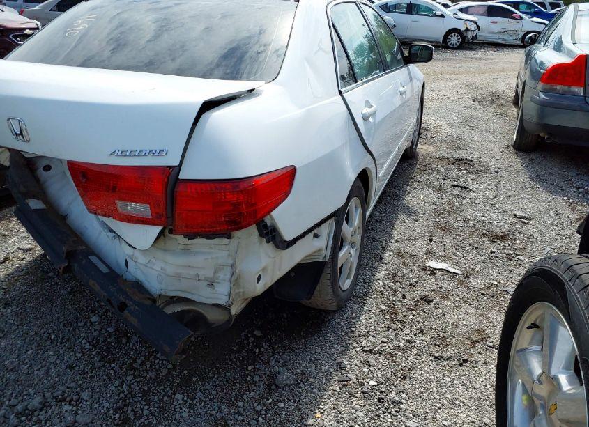 Photo 4 of 2005 Honda Accord SDN EX-L V6 WITH NAVI (VIN 1HGCM668X5A039571)