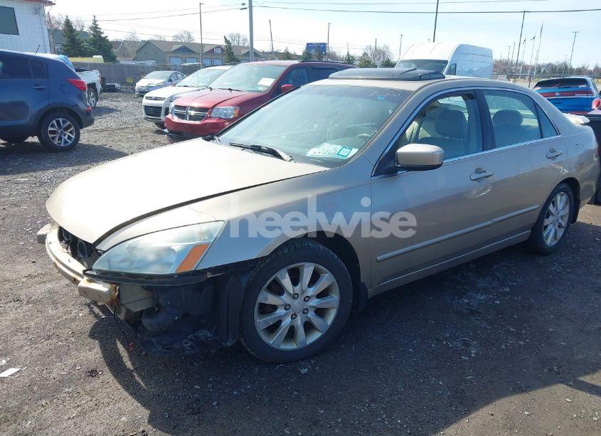 Photo 2 of 2006 Honda Accord 3.0 EX (VIN 1HGCM668X6A060793)