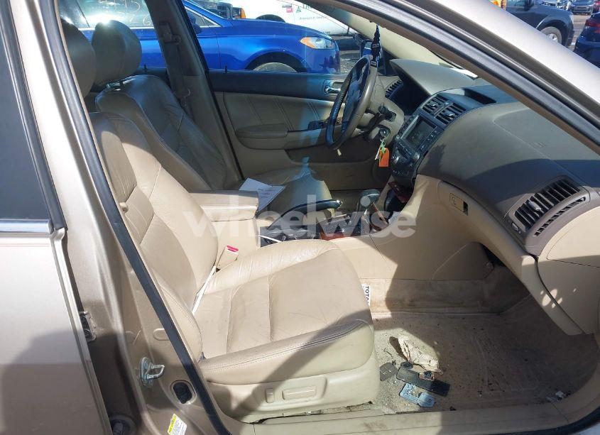 Photo 5 of 2006 Honda Accord 3.0 EX (VIN 1HGCM668X6A060793)