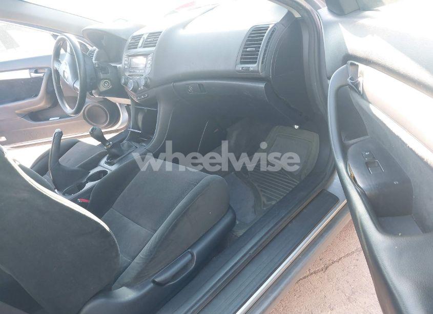 Photo 5 of 2005 Honda Accord 2.4 LX (VIN 1HGCM713X5A013005)