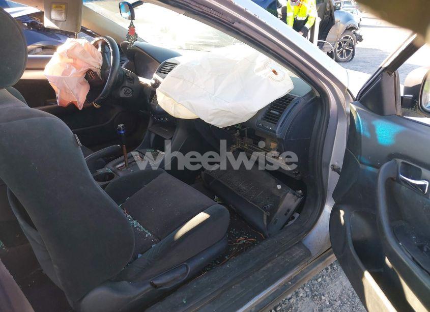 Photo 5 of 2003 Honda Accord 2.4 LX (VIN 1HGCM72203A037137)