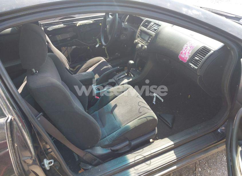 Photo 5 of 2004 Honda Accord 2.4 LX (VIN 1HGCM72204A018993)