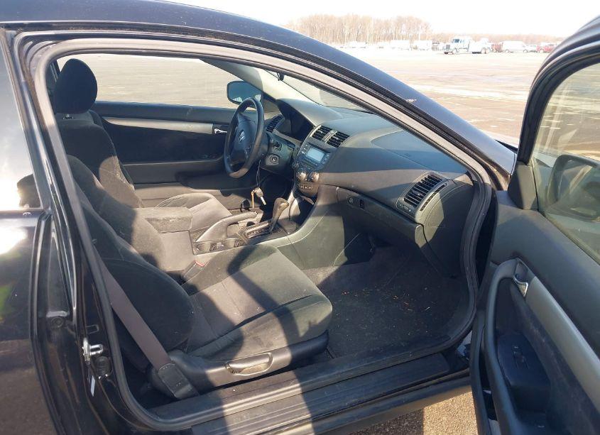 Photo 5 of 2004 Honda Accord 2.4 LX (VIN 1HGCM72224A027226)