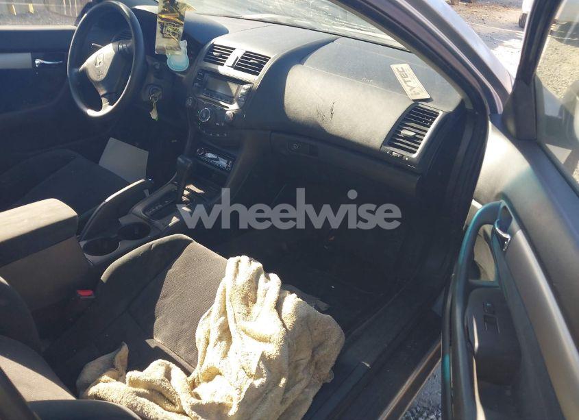 Photo 5 of 2003 Honda Accord 2.4 LX (VIN 1HGCM72263A033156)