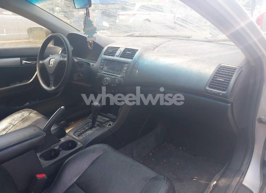 Photo 5 of 2004 Honda Accord 2.4 LX (VIN 1HGCM72274A019817)