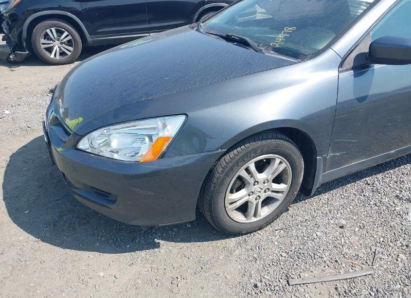 Photo 6 of 2007 Honda Accord 2.4 LX (VIN 1HGCM72307A003830)