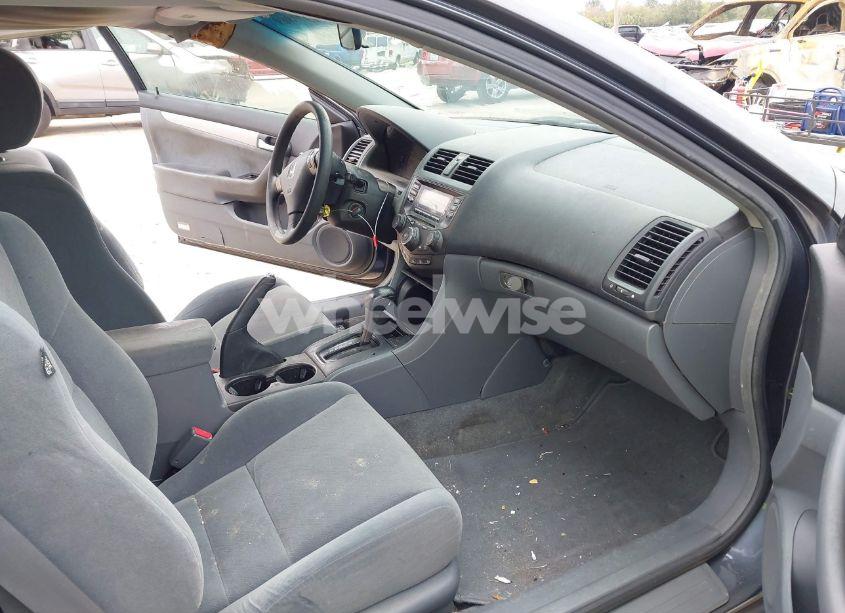Photo 5 of 2006 Honda Accord 2.4 LX (VIN 1HGCM72356A012621)