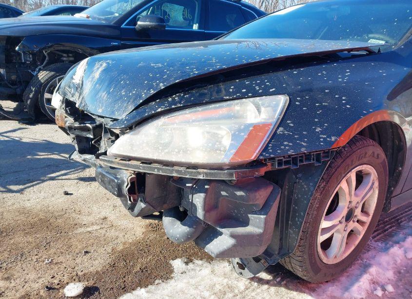 Photo 13 of 2006 Honda Accord 2.4 LX (VIN 1HGCM72386A010281)