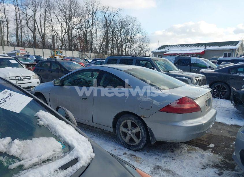 Photo 15 of 2005 Honda Accord 2.4 LX SPECIAL EDITION (VIN 1HGCM72505A019038)