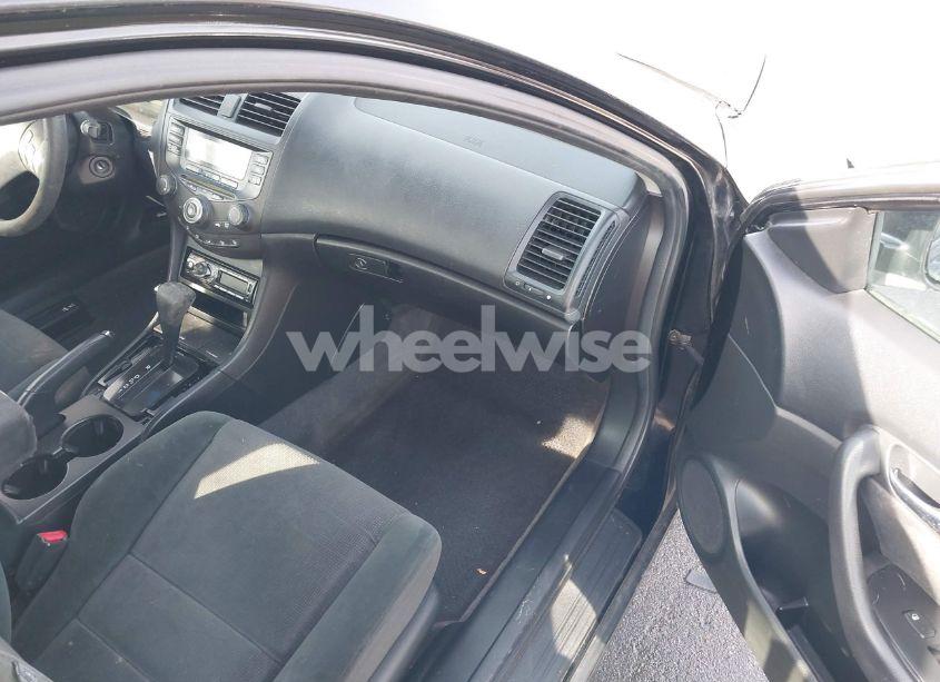 Photo 5 of 2005 Honda Accord 2.4 LX SPECIAL EDITION (VIN 1HGCM72515A028279)