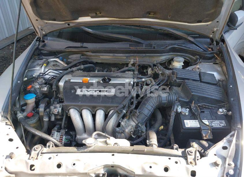 Photo 10 of 2004 Honda Accord 2.4 EX (VIN 1HGCM72524A000960)