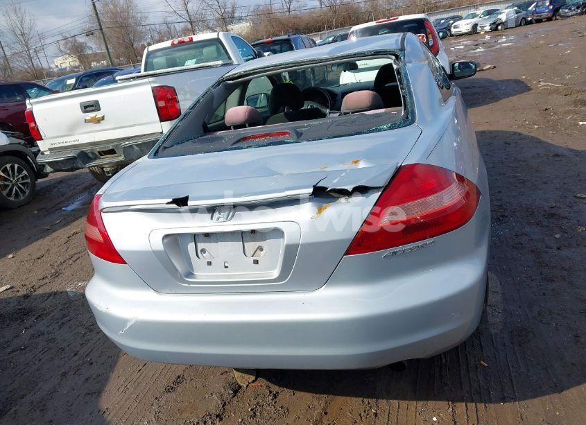 Photo 6 of 2005 Honda Accord 2.4 LX SPECIAL EDITION (VIN 1HGCM72555A019021)