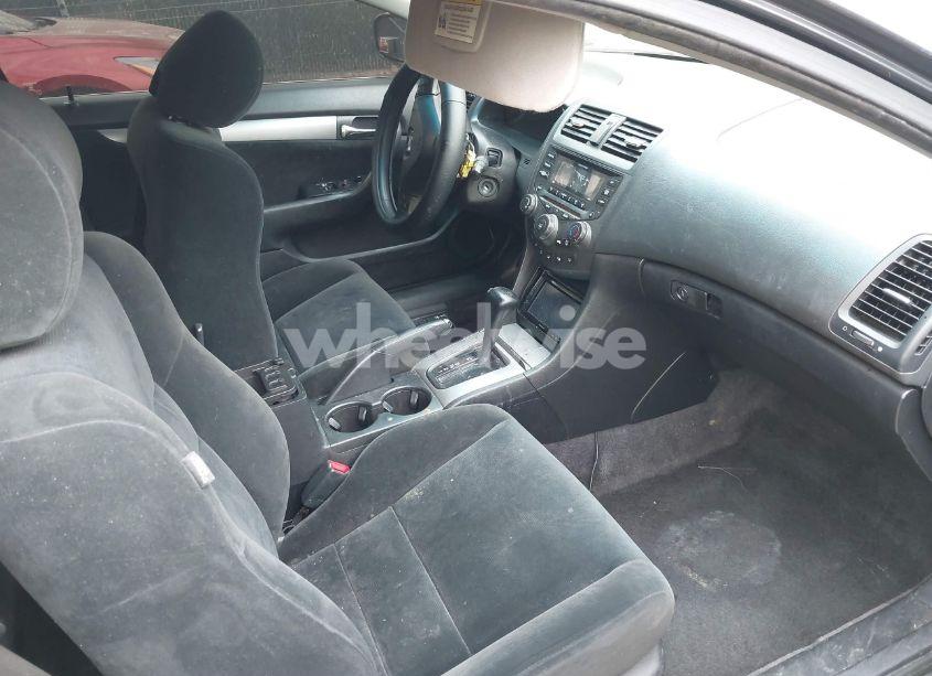 Photo 5 of 2004 Honda Accord 2.4 EX (VIN 1HGCM72574A024512)