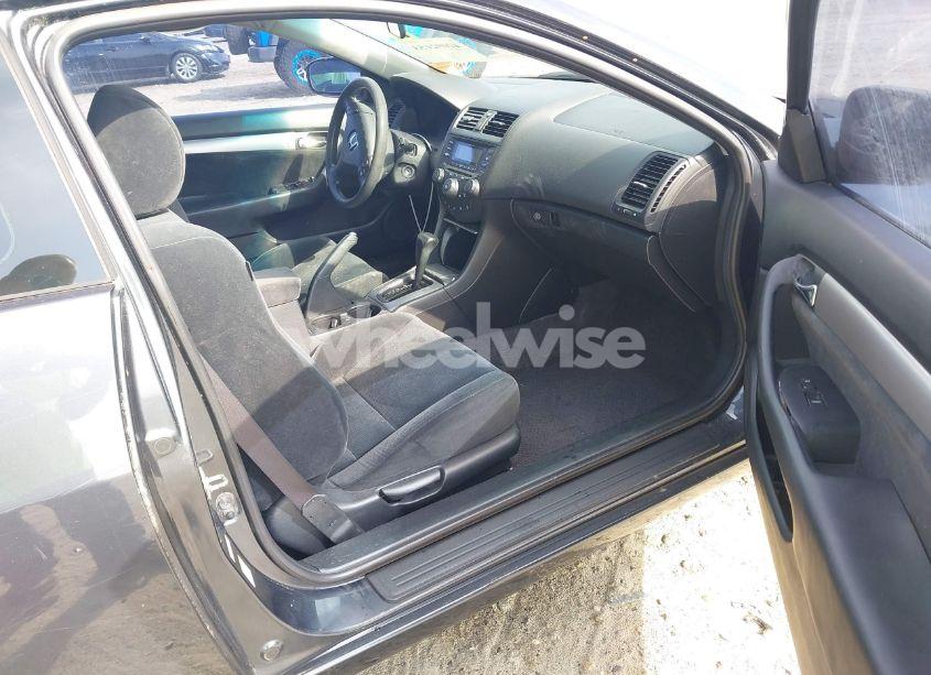 Photo 5 of 2004 Honda Accord 2.4 EX (VIN 1HGCM725X4A001869)