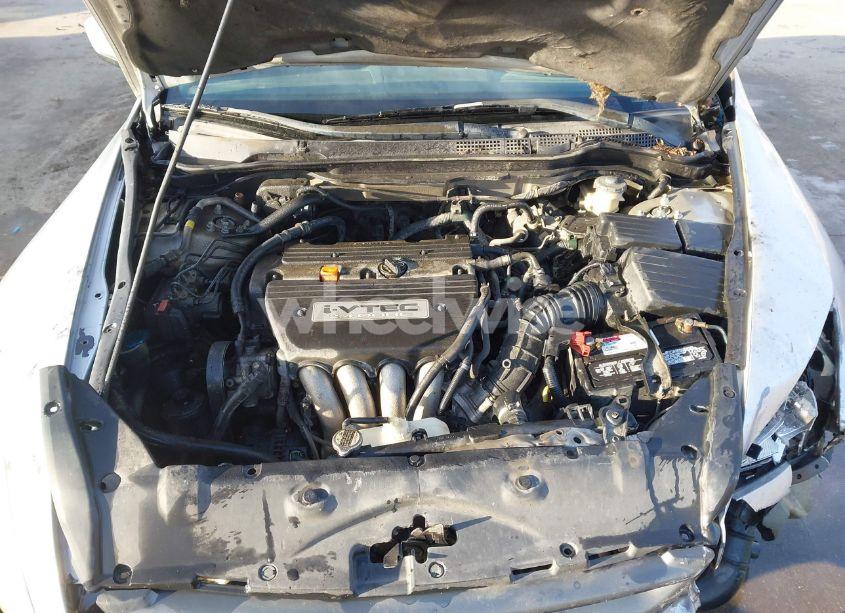 Photo 10 of 2006 Honda Accord CPE (VIN 1HGCM72626A003918)