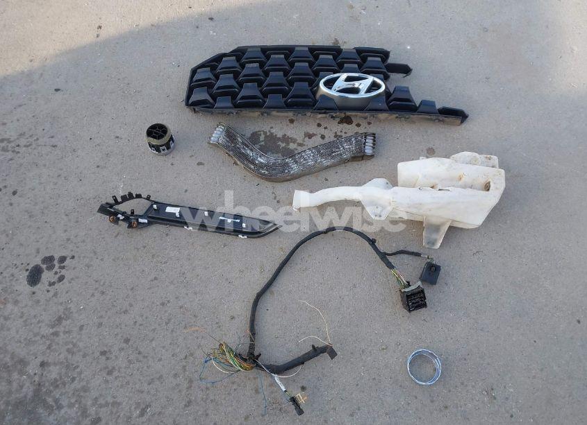 Photo 12 of 2006 Honda Accord CPE (VIN 1HGCM72626A003918)