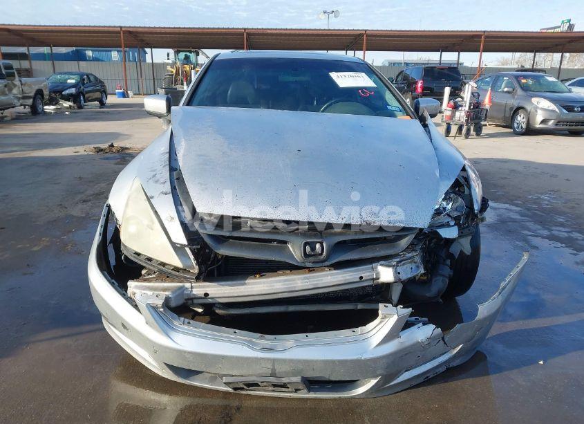 Photo 13 of 2006 Honda Accord CPE (VIN 1HGCM72626A003918)