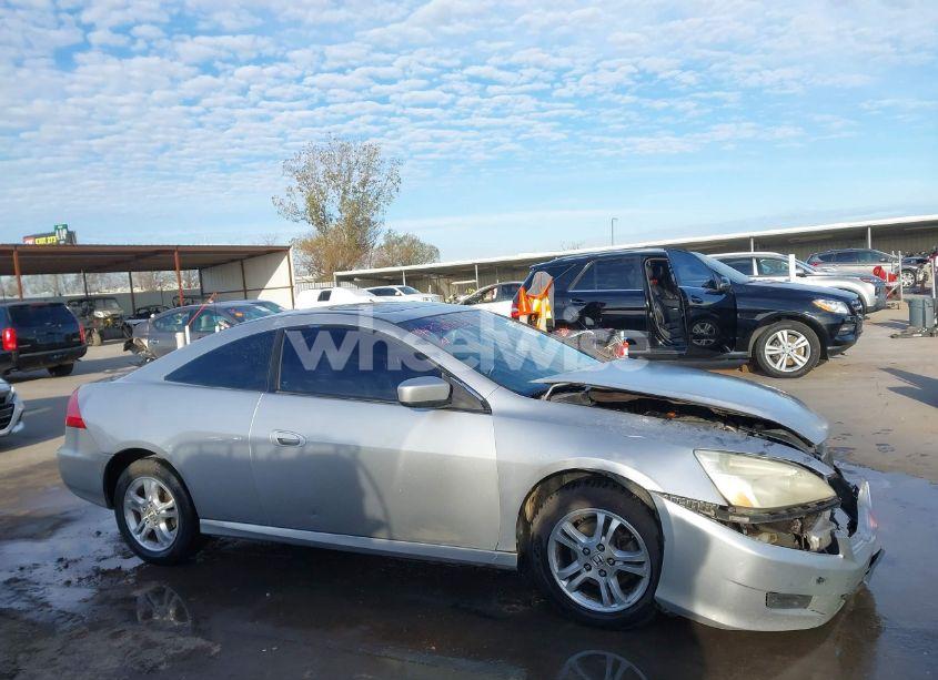 Photo 14 of 2006 Honda Accord CPE (VIN 1HGCM72626A003918)