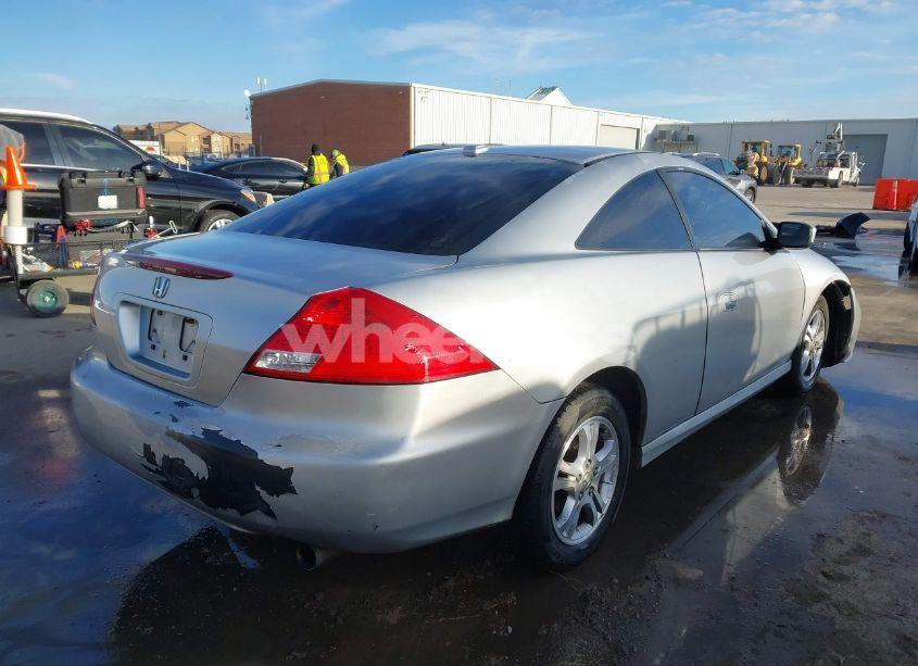 Photo 4 of 2006 Honda Accord CPE (VIN 1HGCM72626A003918)