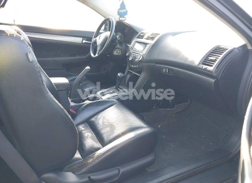 Photo 5 of 2004 Honda Accord 2.4 EX (VIN 1HGCM72634A013824)