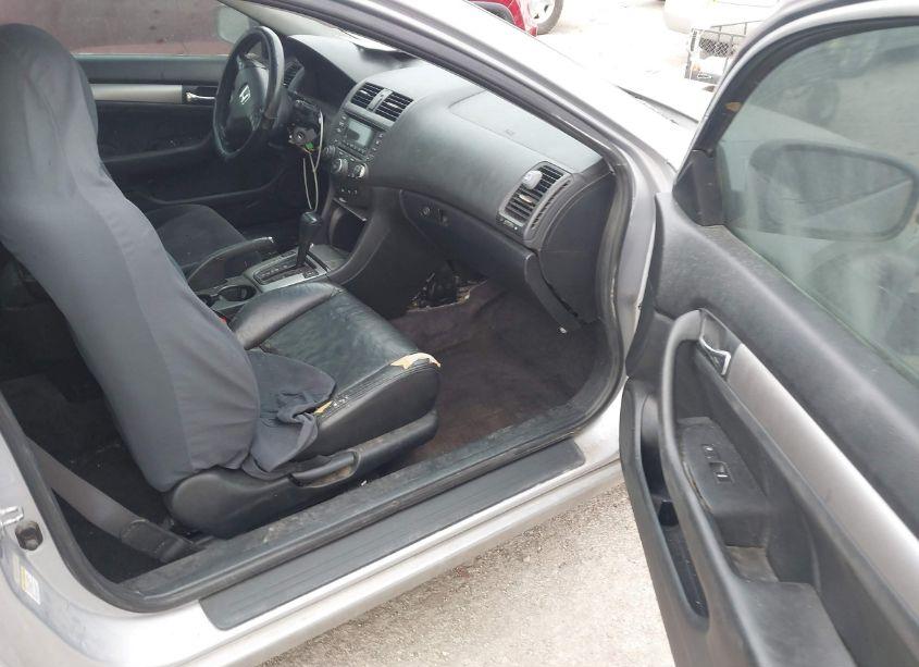 Photo 5 of 2004 Honda Accord 2.4 EX (VIN 1HGCM72654A004476)