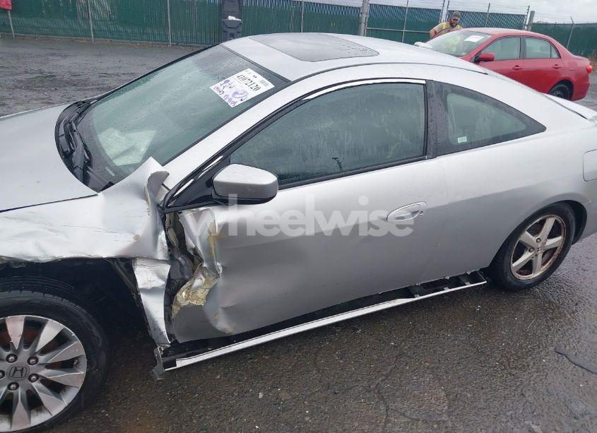 Photo 18 of 2004 Honda Accord 2.4 EX (VIN 1HGCM72664A016717)