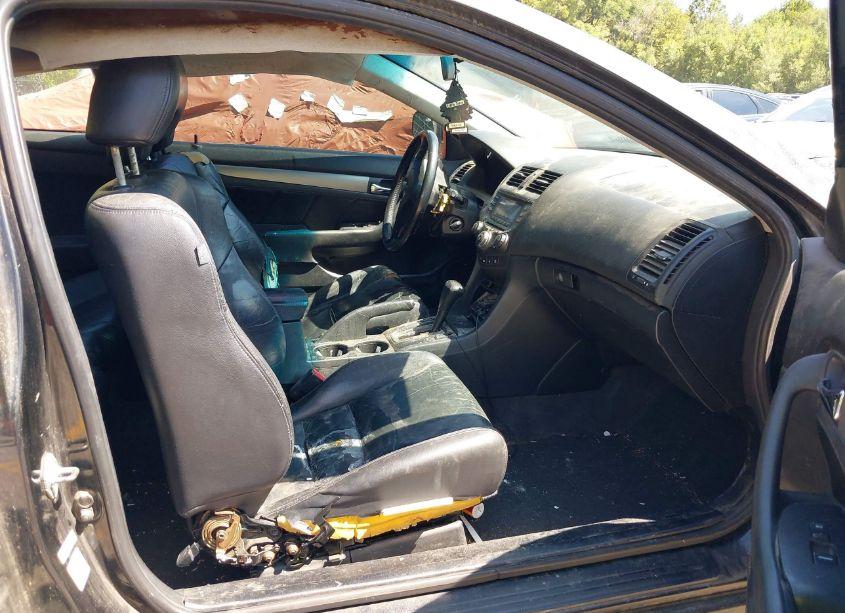 Photo 5 of 2004 Honda Accord 2.4 EX (VIN 1HGCM72674A013521)