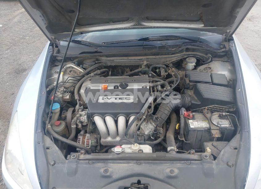 Photo 10 of 2003 Honda Accord 2.4 EX (VIN 1HGCM72683A003997)